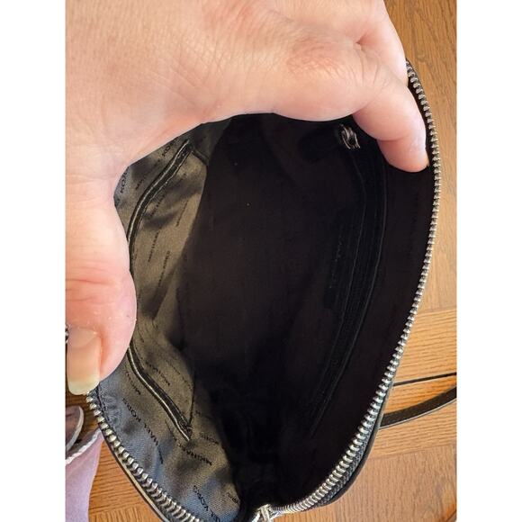 Michael Bag Jet Set Travel Medium Dome Crossbody Bag Purse Black Chain EUC - Picture 8 of 8